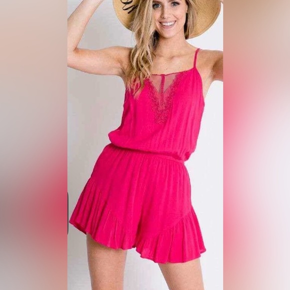 Davi And Dani Lace Inset Romper NWT - Picture 1 of 3